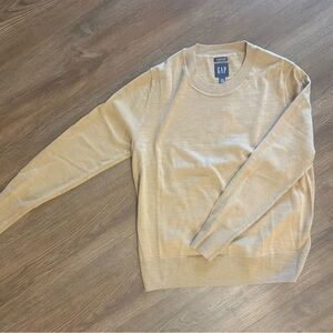 GAP 100% Merino Extra Fine Wool